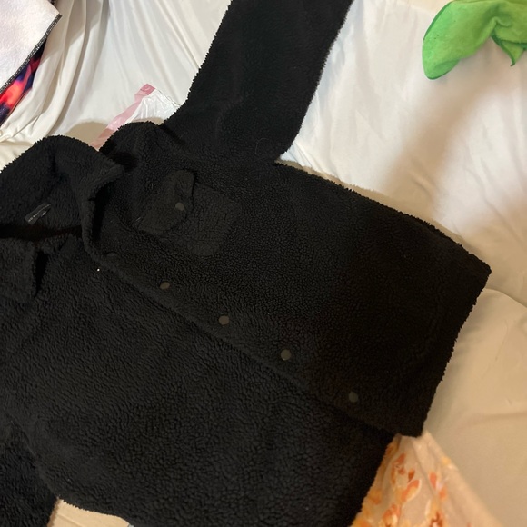 No Boundaries Fuzzy Coat - Picture 7 of 8